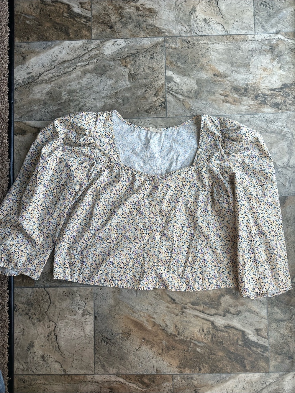 Levi's Cream Floral Crop Top